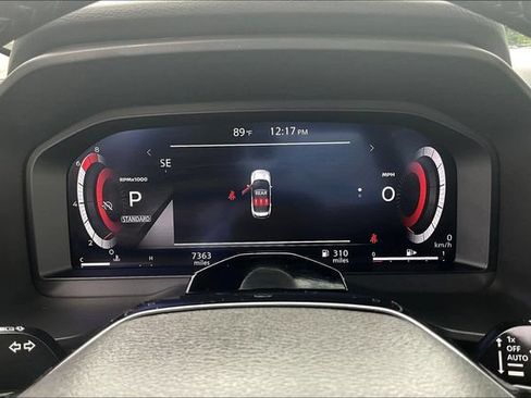 Used 2025 Nissan Rogue Platinum w/ Tech Package FWD image 13