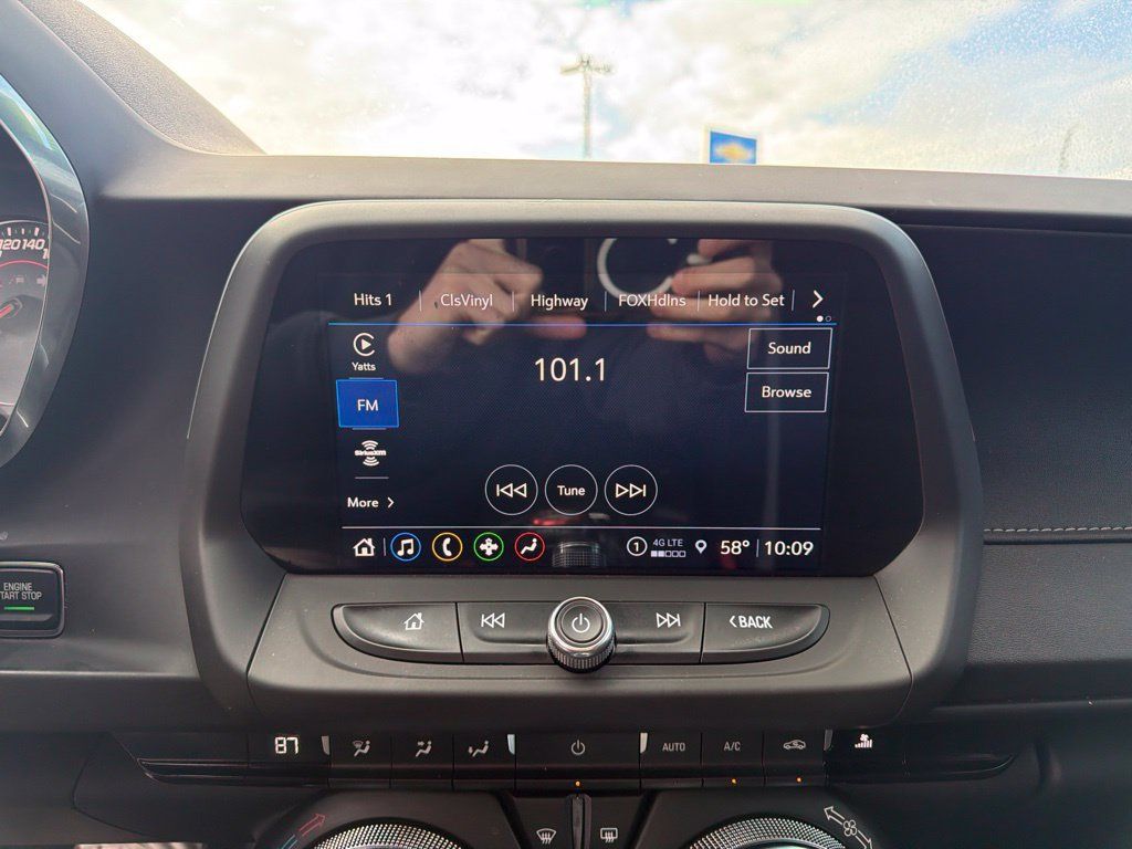 Used 2023 Chevrolet Camaro LT w/ Technology Package RWD image 13
