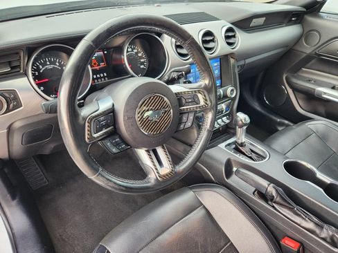 Used 2018 Ford Mustang Premium RWD image 24