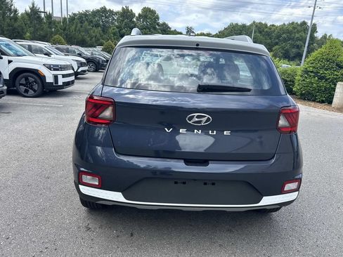 New 2026 Hyundai Venue SEL FWD image 6