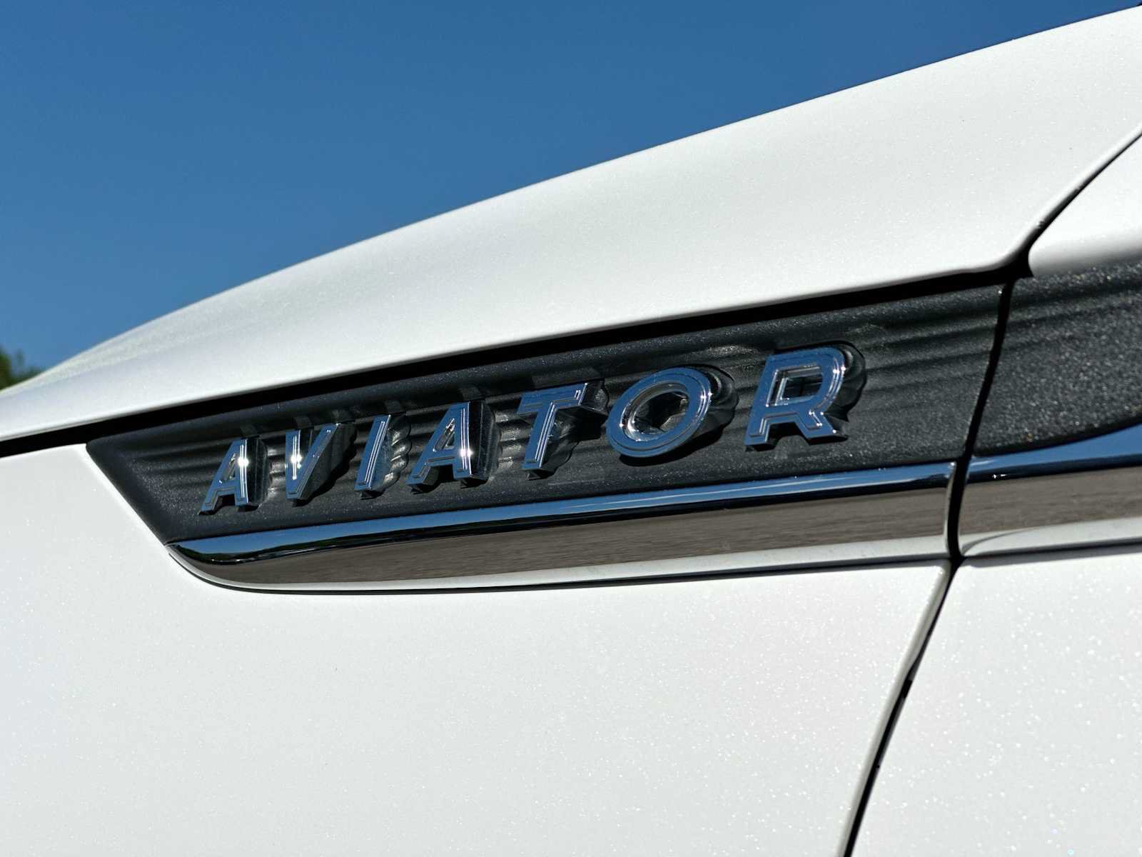 Used 2020 Lincoln Aviator Reserve w/ Elements Package Plus AWD/4WD image 15