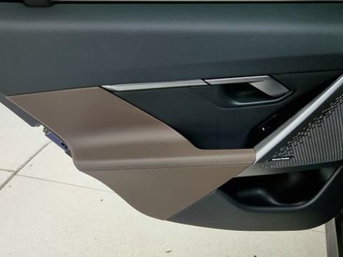 Used 2026 BMW 530i RWD image 41