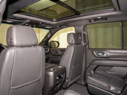 Used 2022 Chevrolet Tahoe RST w/ Sport Performance Package image 10