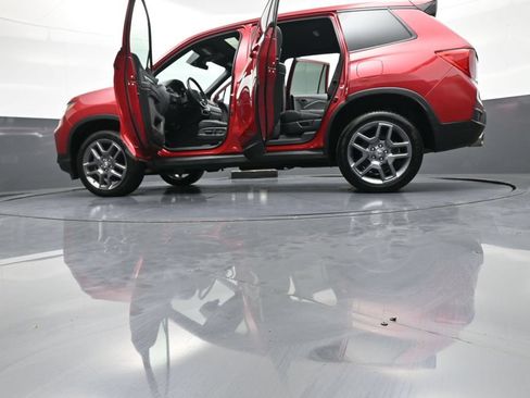 Used 2023 Honda Passport EX-L image 49
