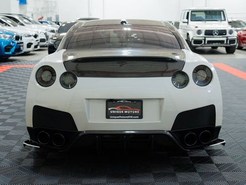 Used 2009 Nissan GT-R Premium AWD/4WD image 5