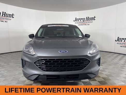 Used 2022 Ford Escape SE w/ SE Sport Appearance Package FWD image 3