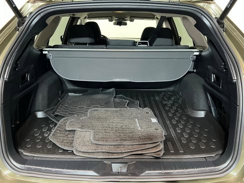 Used 2022 Subaru Outback Premium image 23