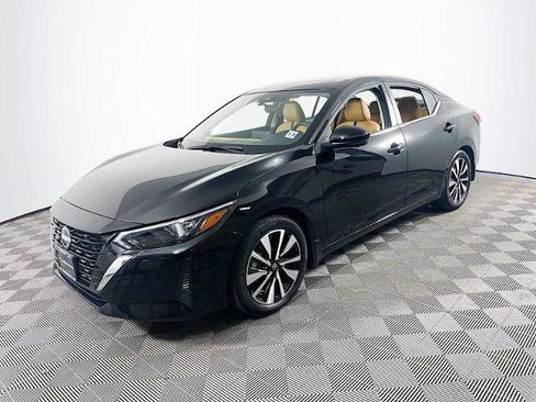 Certified 2025 Nissan Sentra SV w/ SV Premium Package image 1