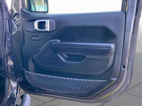 Used 2019 Jeep Wrangler Unlimited Sport S AWD/4WD image 17