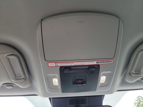 Used 2025 Toyota Camry LE image 24