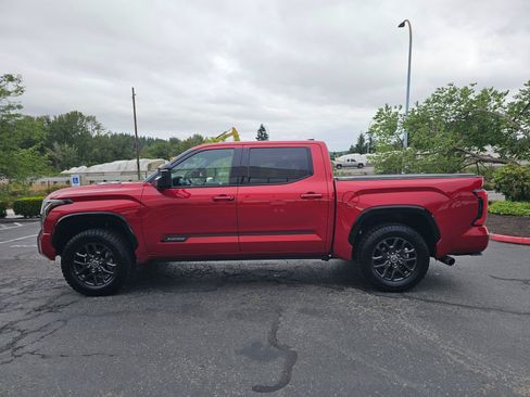 Used 2023 Toyota Tundra Platinum w/ Advanced Package AWD/4WD image 4
