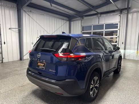 Used 2023 Nissan Rogue SV AWD/4WD image 14