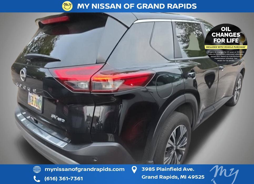 Used 2023 Nissan Rogue SV AWD/4WD image 4