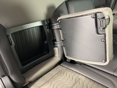 New 2026 Chevrolet Silverado 2500 ZR2 w/ LPO, Dark Essentials Package image 20