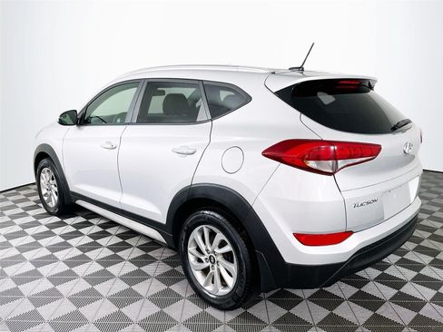 Used 2017 Hyundai Tucson SE w/ SE Popular Package 02 AWD/4WD image 6