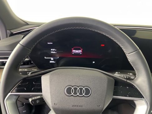 Used 2025 Audi Q5 Premium Plus w/ Premium Plus image 22