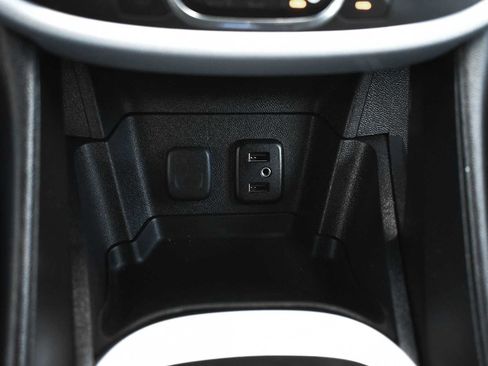 Used 2017 Chevrolet Volt LT image 19