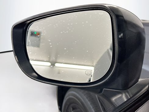 Used 2024 Subaru Crosstrek 2.5i Sport AWD/4WD image 16