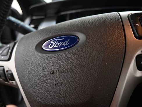Used 2016 Ford Taurus SEL w/ Equipment Group 201A AWD/4WD image 27