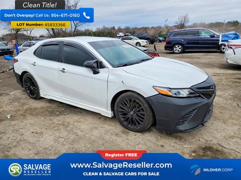 Used 2019 Toyota Camry SE image 5