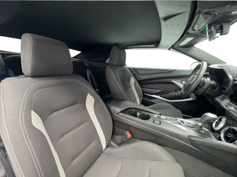 Used 2023 Chevrolet Camaro SS w/ Design Package 1 RWD image 26