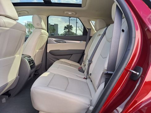 Certified 2023 Cadillac XT5 Premium Luxury image 11