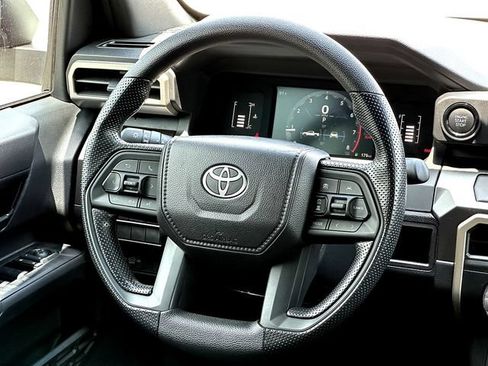 Certified 2026 Toyota Tacoma SR5 AWD/4WD image 30