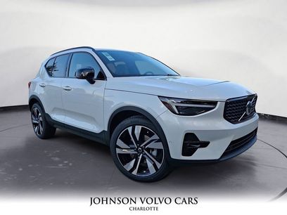 New 2026 Volvo XC40 B5 Ultra w/ Protection Package Premier