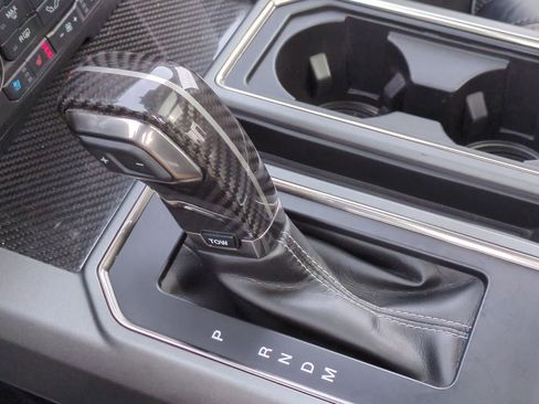 Used 2018 Ford F150 Raptor w/ Equipment Group 802A Luxury image 34