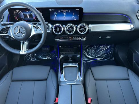 New 2026 Mercedes-Benz GLB 250 image 13