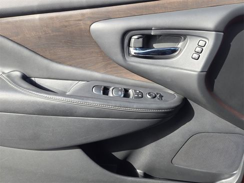 Used 2019 Nissan Murano Platinum w/ Cargo Package image 24