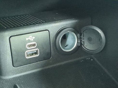 Used 2025 Ford Escape ST-Line image 21