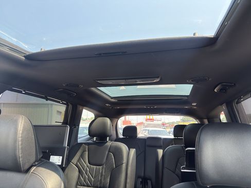 Used 2023 Kia Telluride SX X-Line AWD/4WD image 23