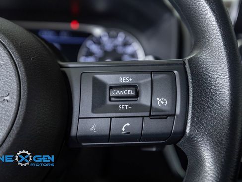 Used 2023 Nissan Rogue S AWD/4WD image 15