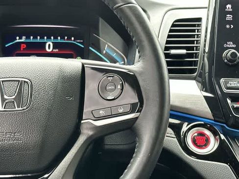 Used 2023 Honda Odyssey Touring image 11