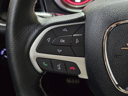 Used 2016 Dodge Challenger SRT w/ Technology Group image 20