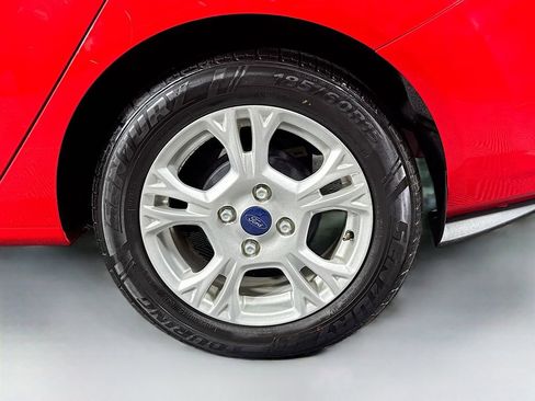 Used 2015 Ford Fiesta SE FWD image 31