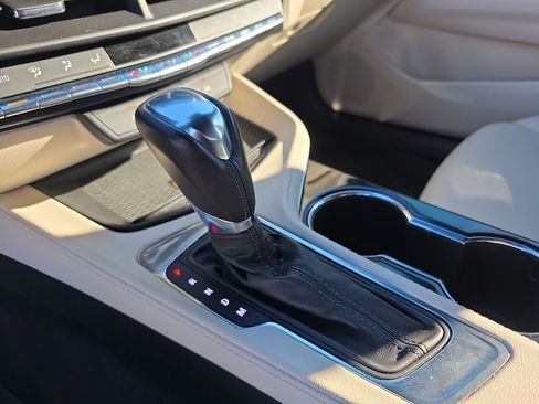 Used 2023 Cadillac CT4 Luxury image 25