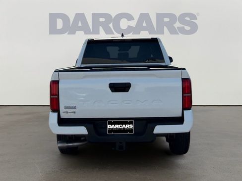 Used 2025 Toyota Tacoma SR5 image 6