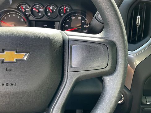 Used 2026 Chevrolet Silverado 1500 Custom image 38