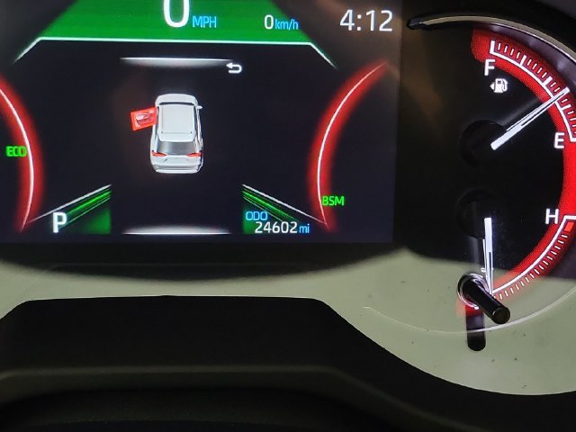 Used 2024 Toyota RAV4 XLE Premium FWD image 2