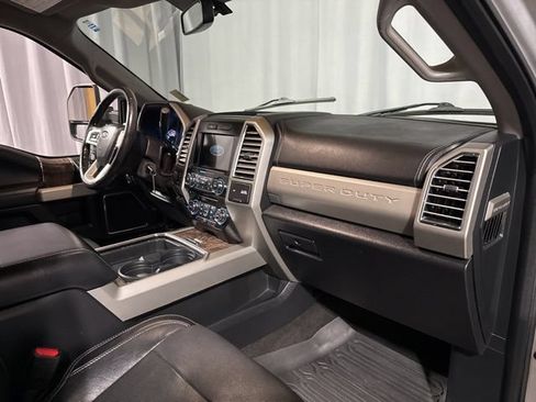 Used 2017 Ford F250 Lariat w/ Chrome Package AWD/4WD image 38
