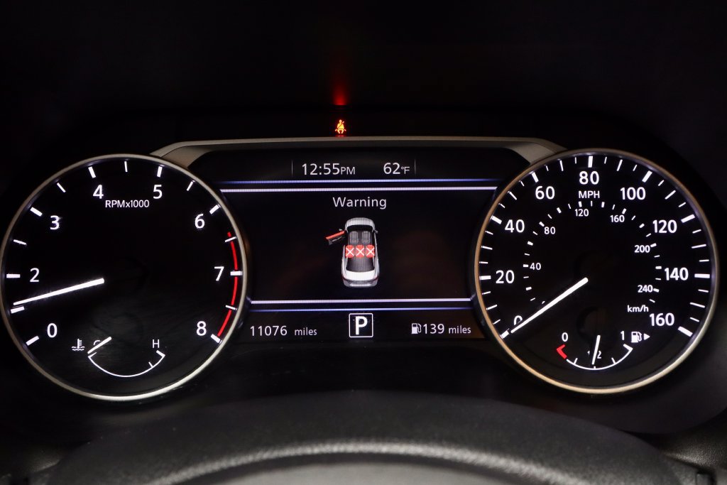 Certified 2025 Nissan Sentra SV w/ SV Premium Package FWD image 30