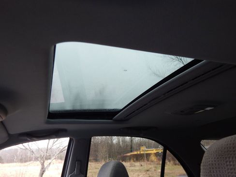 Used 2006 Kia Sorento 4WD image 12