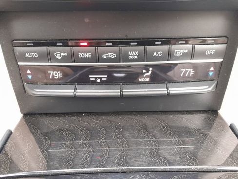 Used 2015 Mercedes-Benz E 400 Sedan image 12