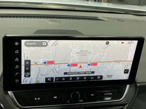 Used 2024 Nissan Altima 2.5 SR w/ SR Premium Package image 5