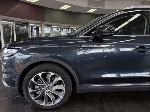 Used 2023 Lincoln Nautilus Reserve w/ Equipment Group 201A image 21