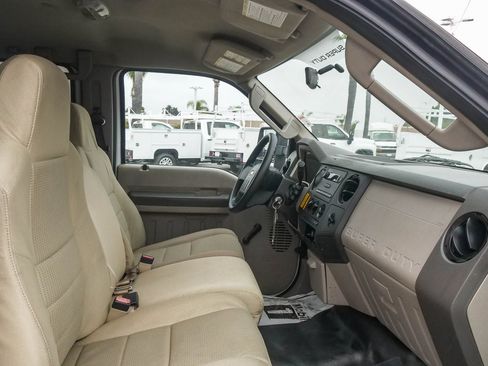 Used 2009 Ford F250 XL RWD image 15