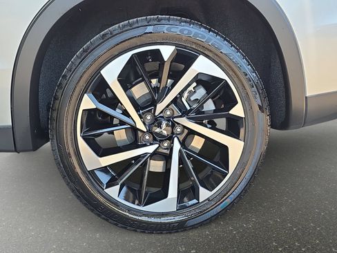 Used 2025 Mitsubishi Outlander SE AWD/4WD image 32
