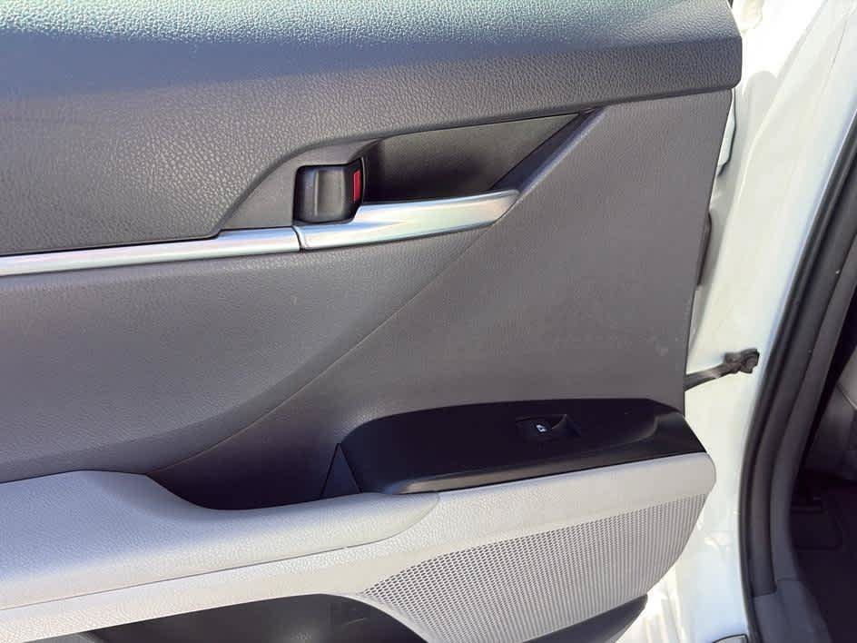 Used 2018 Toyota Camry SE w/ Protection Package (Q2) FWD image 23